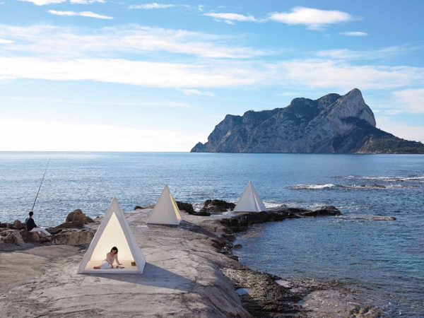 Tipi Inspired Pyramid Shaped Tents (2).Jpg