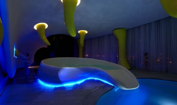 Futuristic-Hotel-5