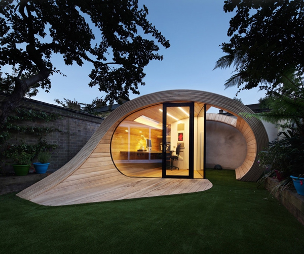 Unconventionally-Brilliant-Garden-Office-1