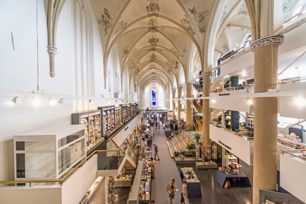 Unique Bookstore (1)