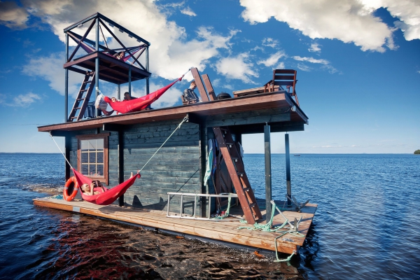 Floating Sauna Raft 1