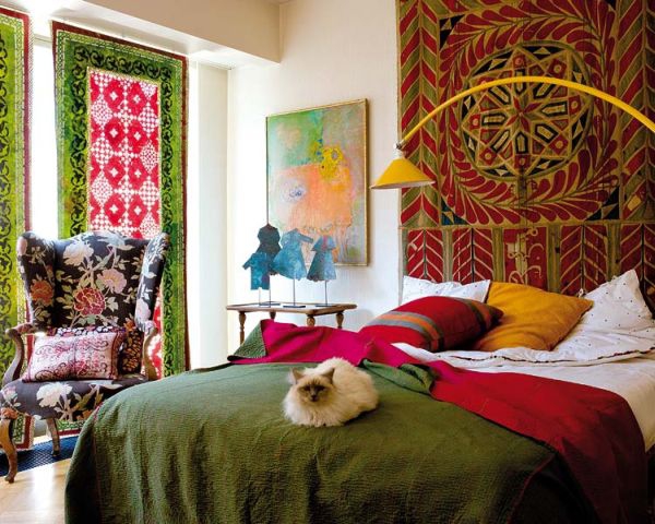 Vibrant-Prints-Bring-This-Apartment-To-Life-6