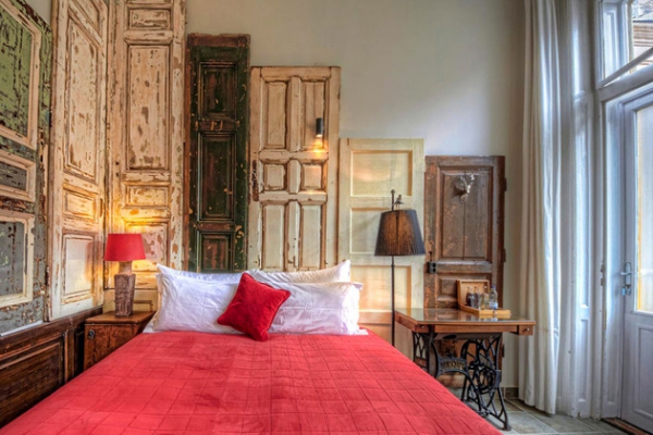 Vintage Hotel Steeped In History And Style  (9)