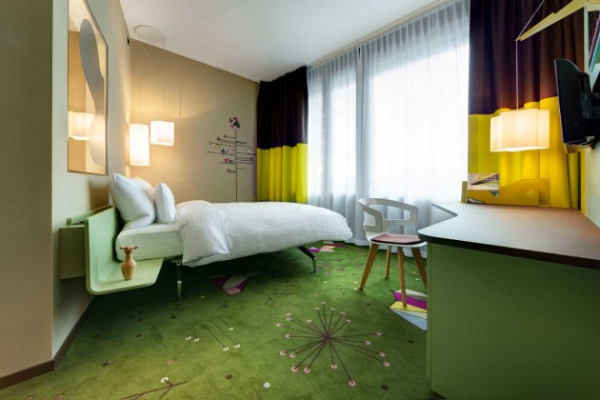 Vivid Hotel Design In Switzerland (8)