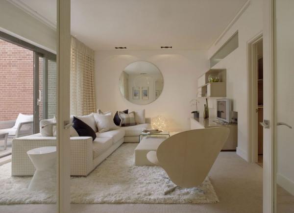 White-Interior-Design-Of-The-Kensington-House-4