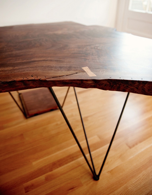 Wood-Slab-Table-Shows-True-Beauty-5