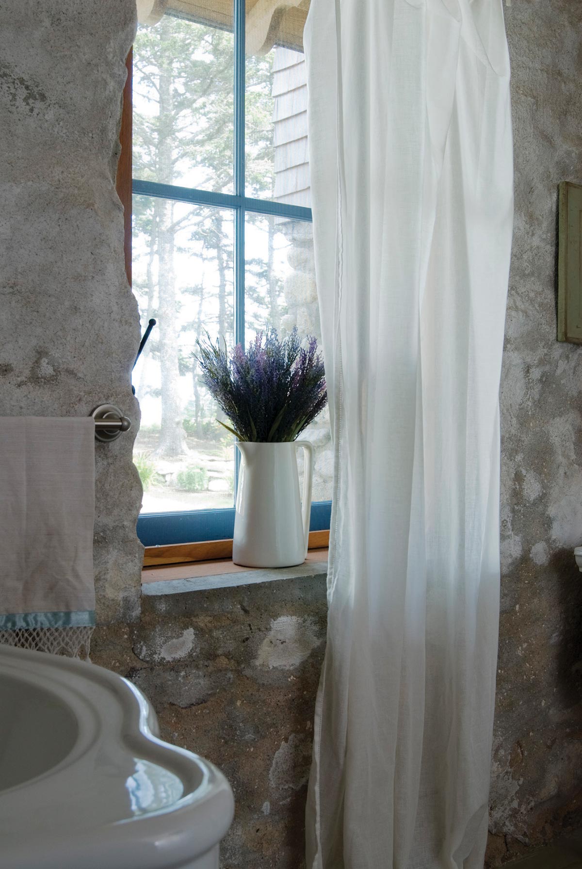 Cottage Bathroom