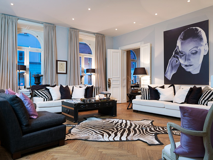 Alluring And Sumptuous: A Luxury Apartment