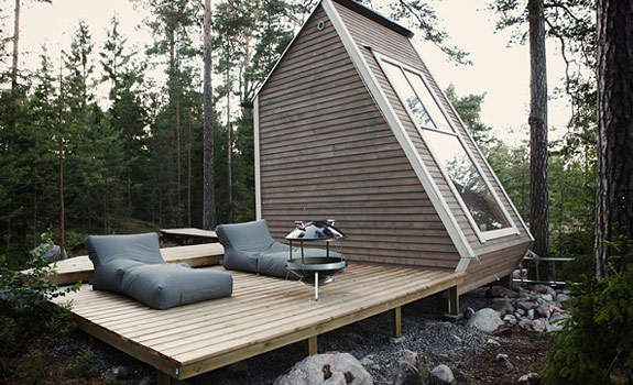 Shushing The World In This Cabin Design