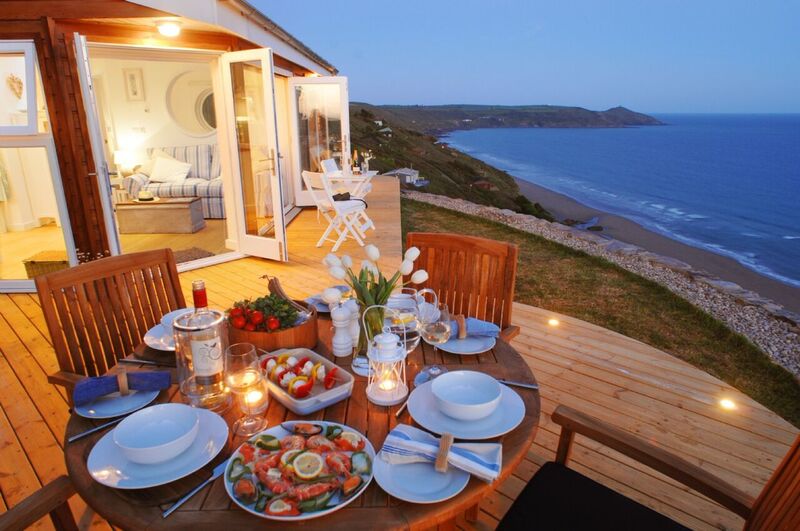 Enchanting Dining Area With Sea View