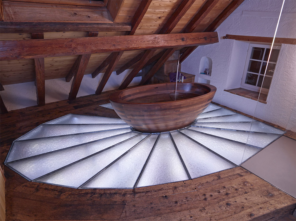 Spectacular Loft Wooden Bathtub