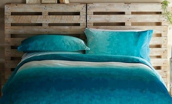 Recycled Pallet Bed