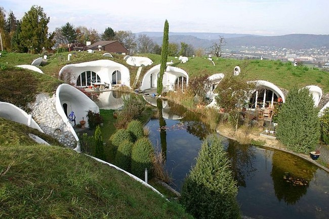 The Earth Estate Alternative Houses Embedded Into The Land