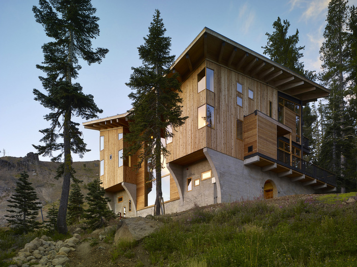 Crows Nest A Modern Wooden House In The Sugar Bowl Ski Resort