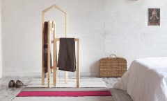 A Slice Of Italy: Tusciao Valet Stand