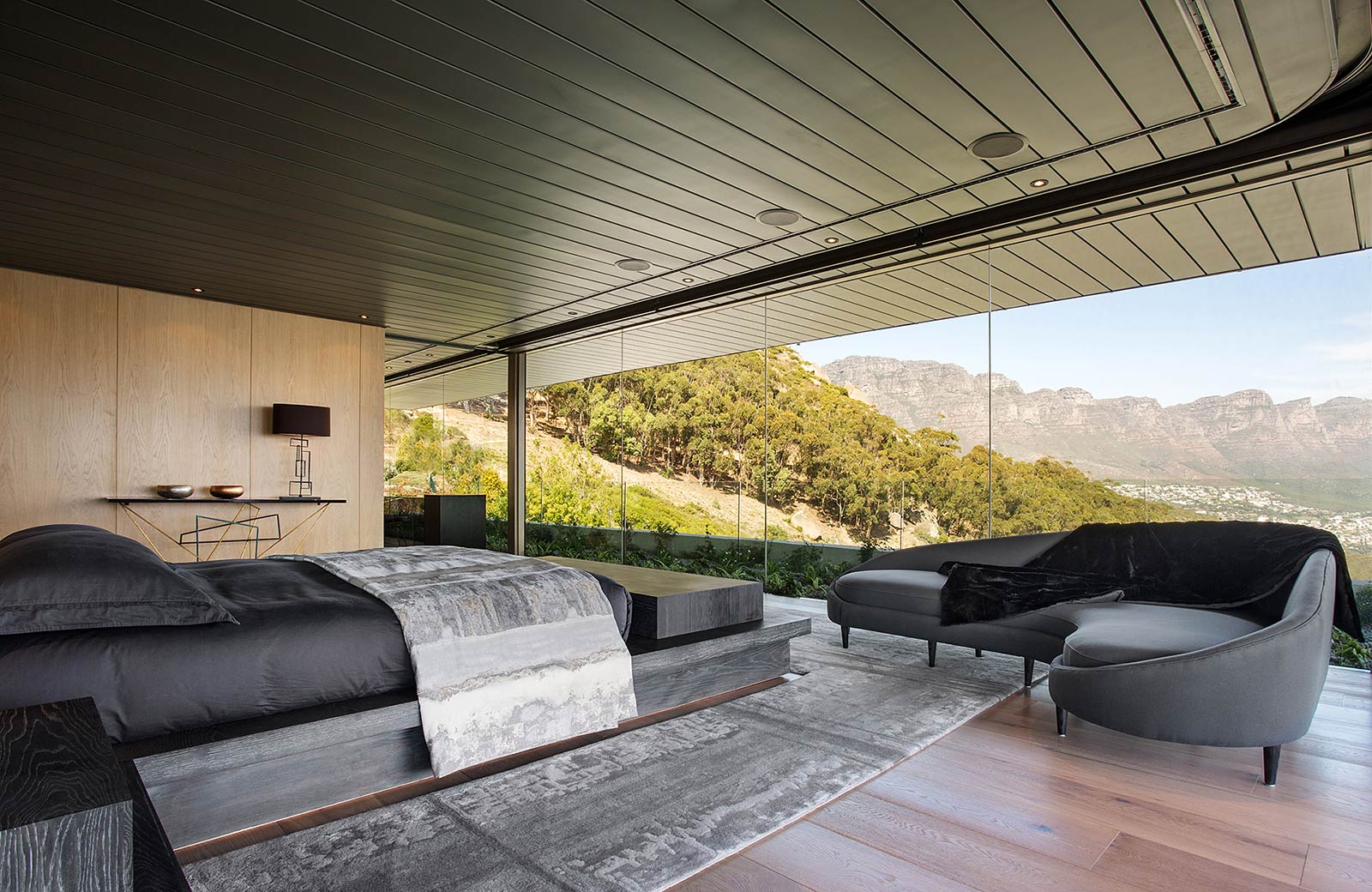 Luxury Bedroom-Floor-To-Ceiling Glass Wall