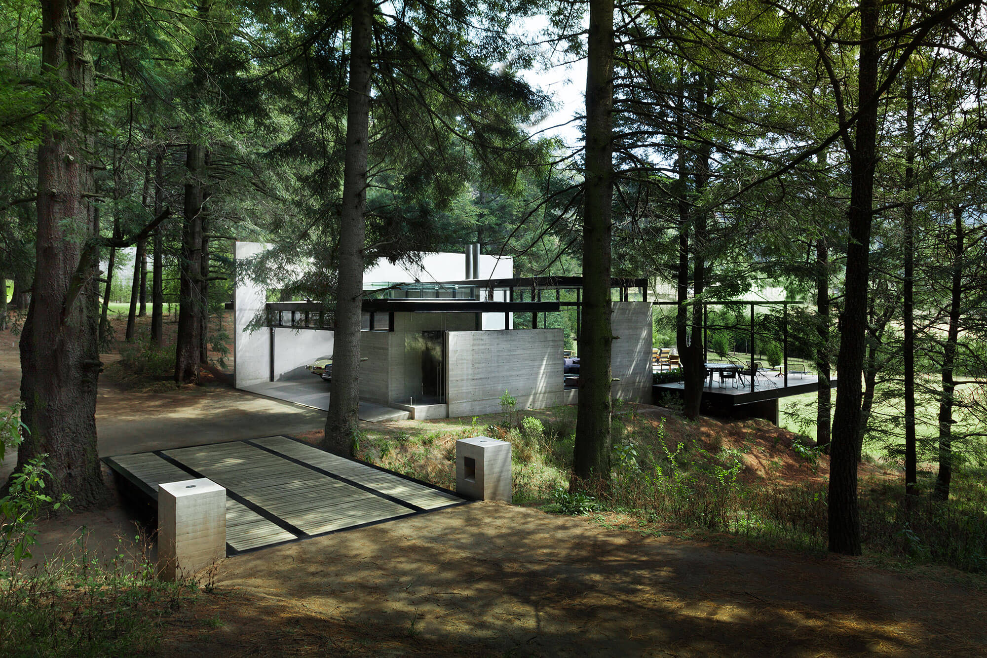 Contemporary House Surrounded By Trees 1 