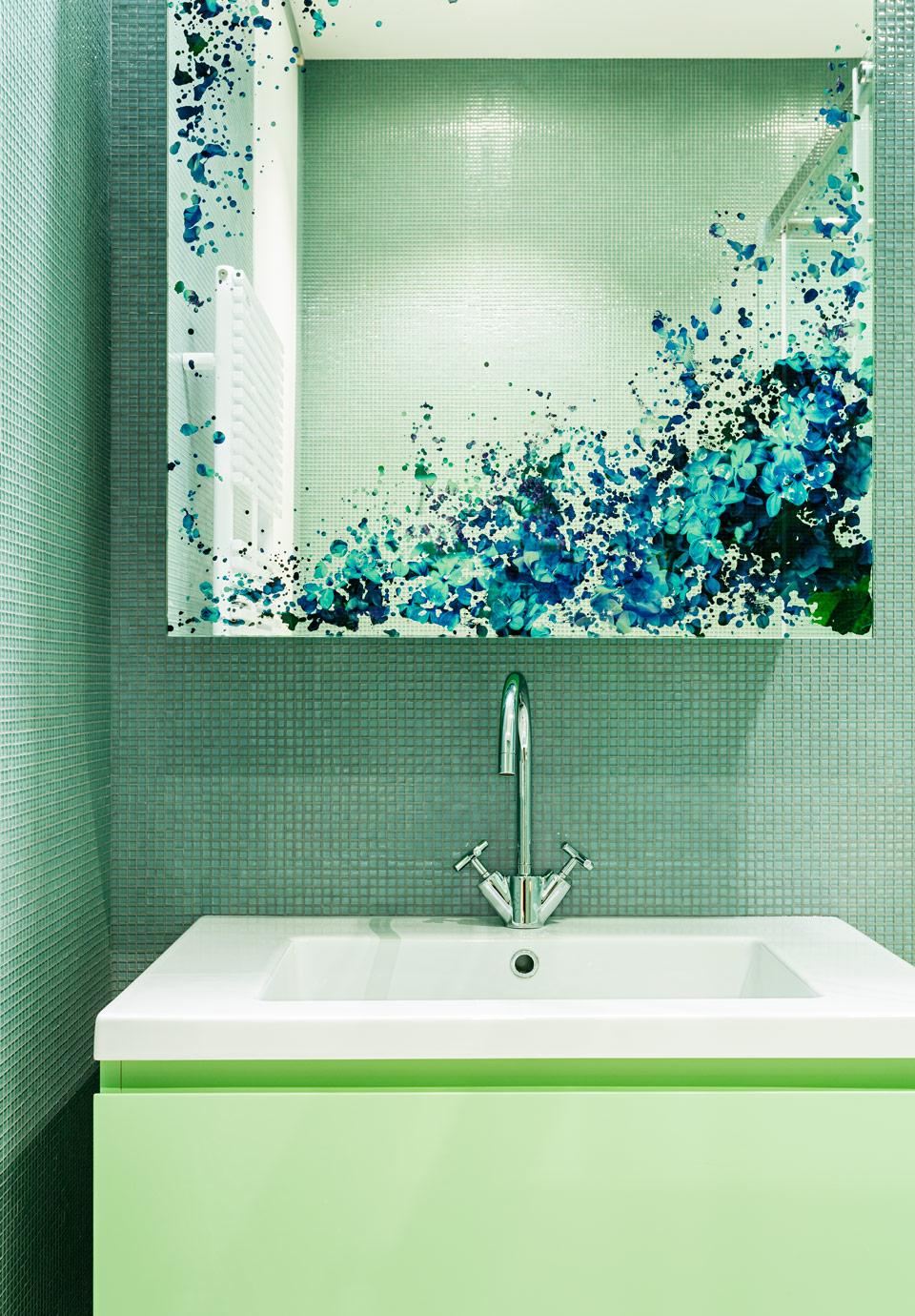 Knof Design-Green Bathroom