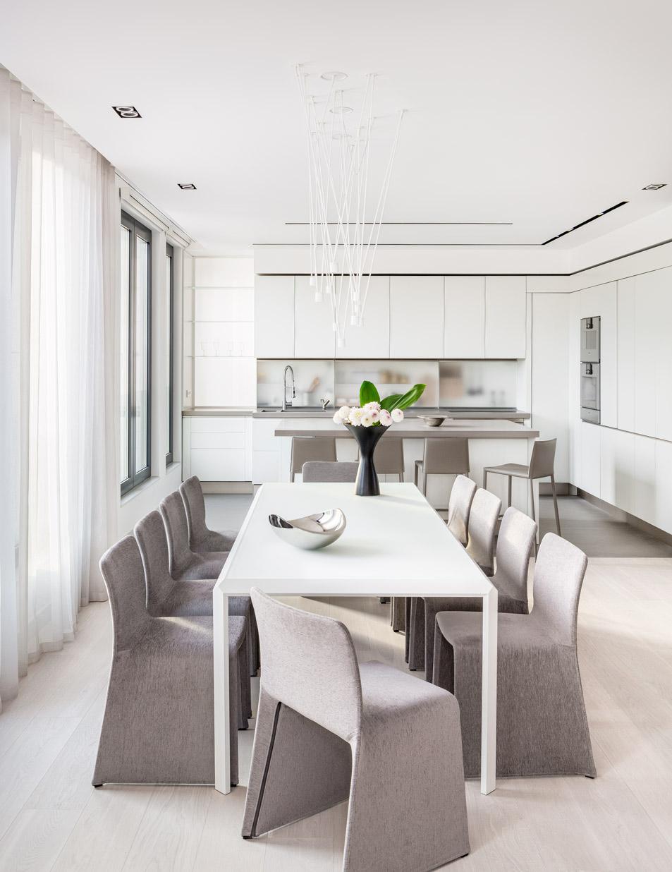 Modern Penthouse-Dining Are