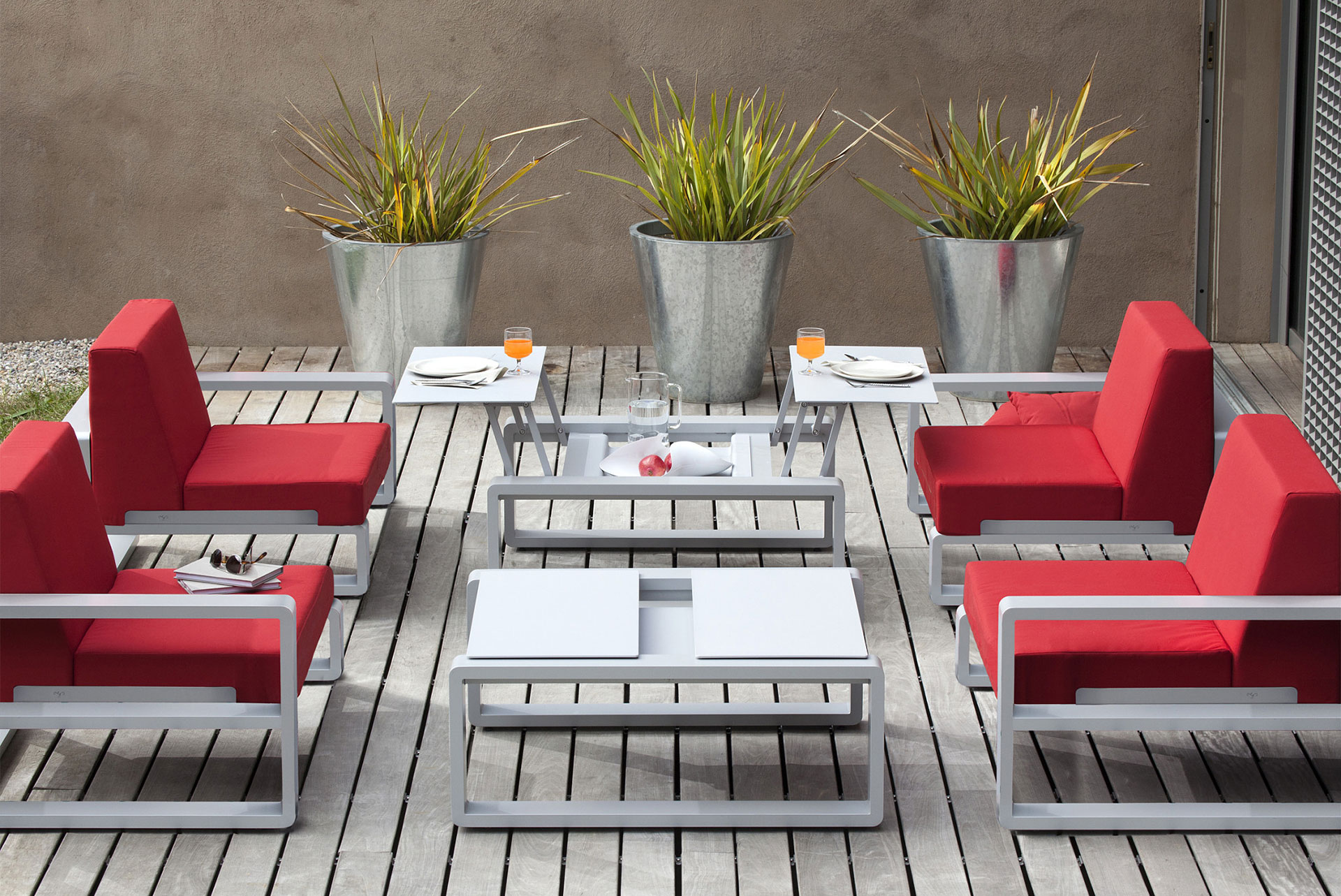 A Puzzle of Contemporary Outdoor Furniture â€