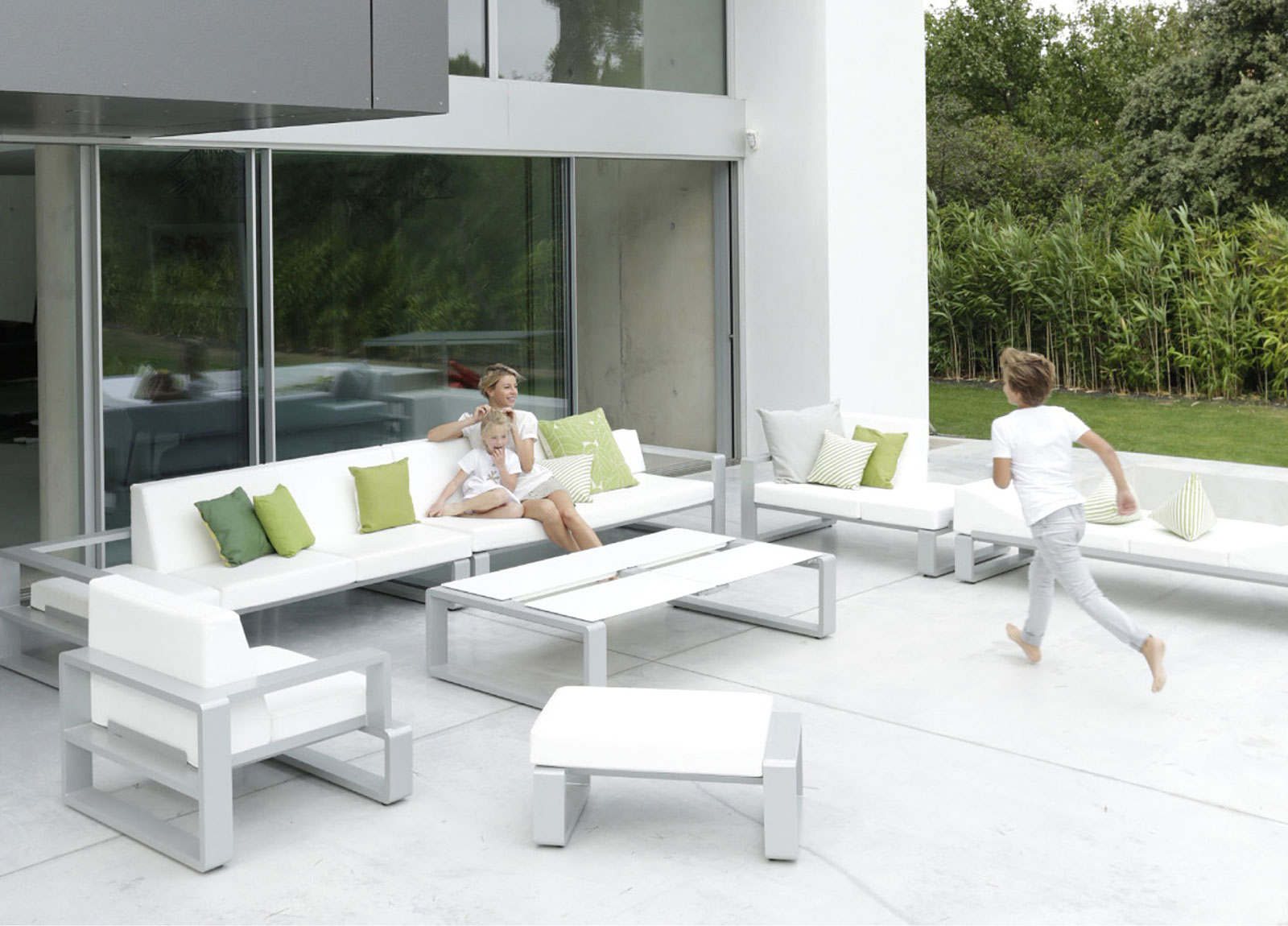 Aluminium patio furniture