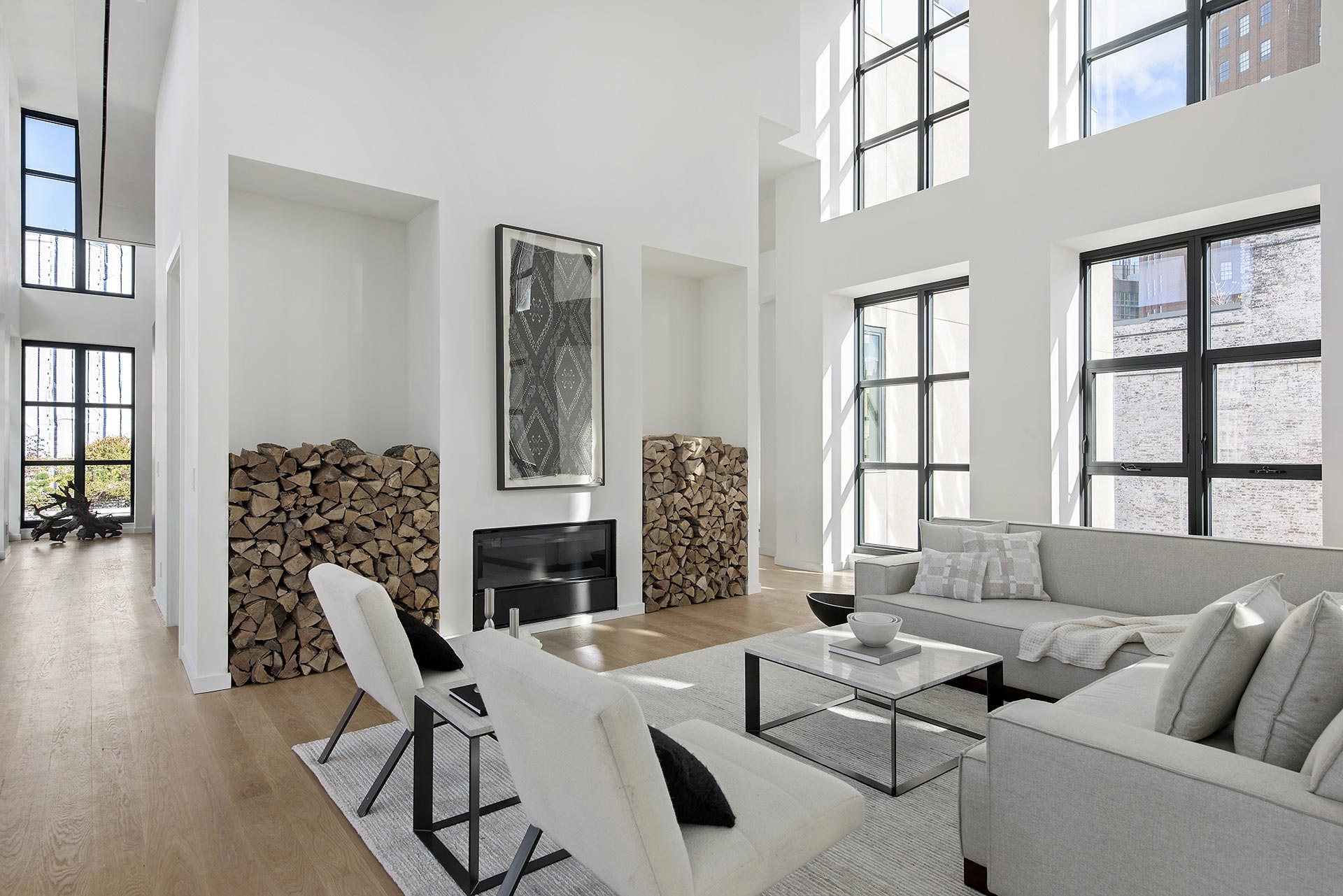 Live Like a Movie Star in This Minimalist Penthouse 