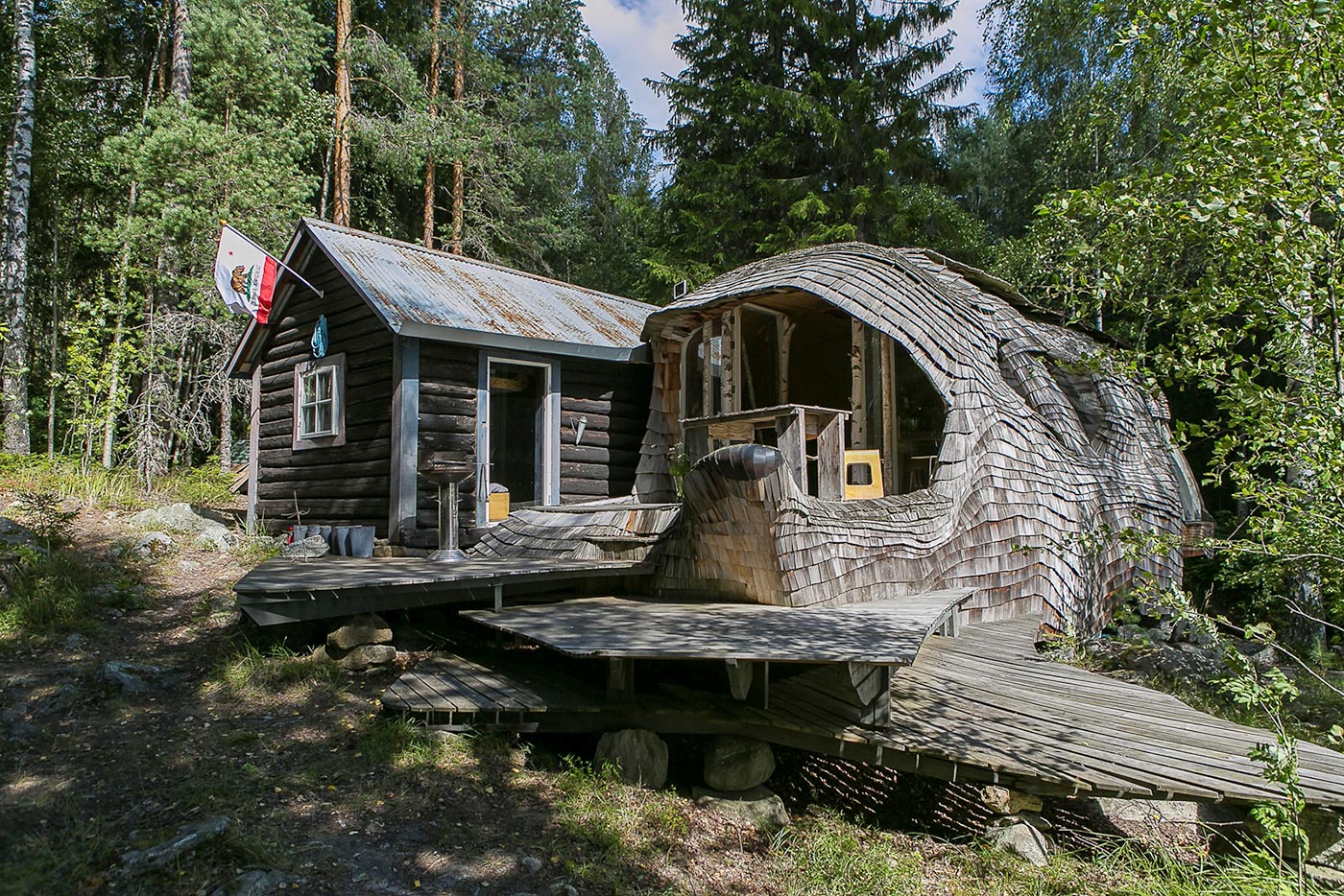 Expandable Eco Forest House