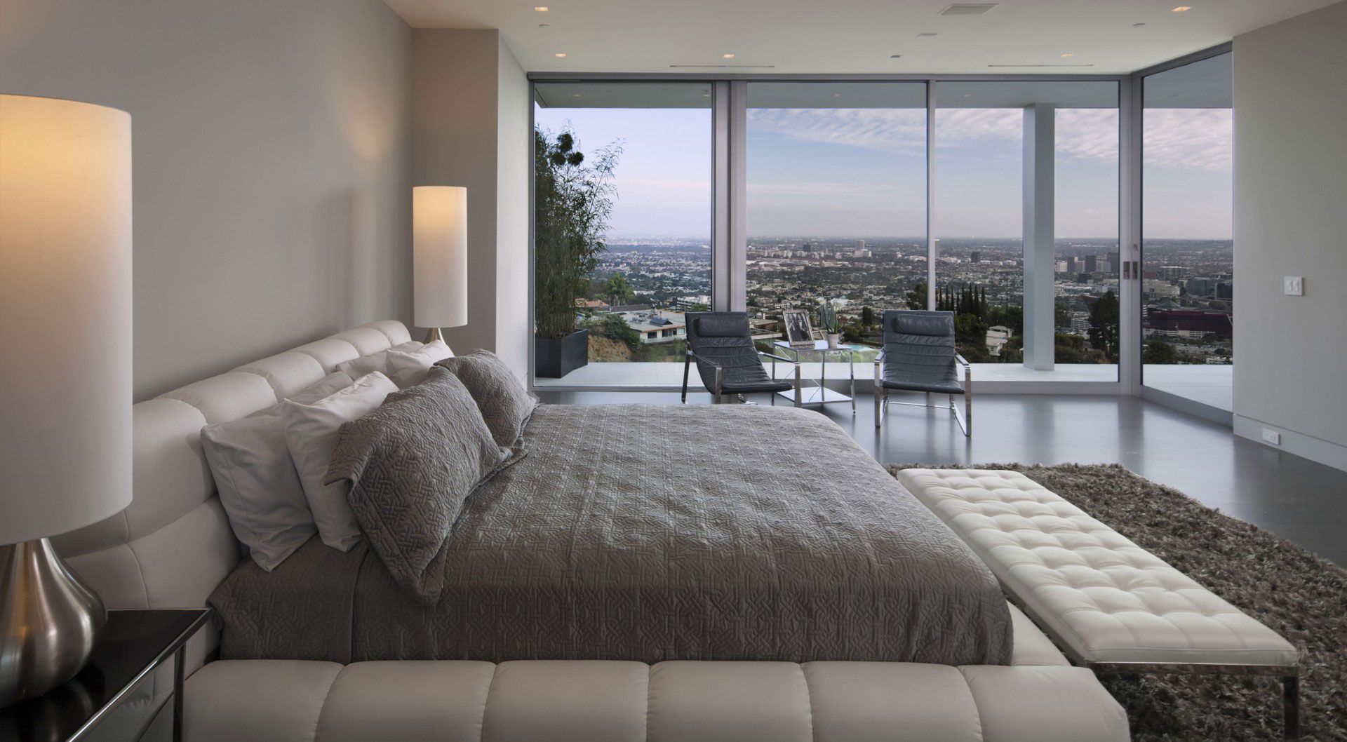 A Minimalist Guest Bedroom Space a Adorable Home