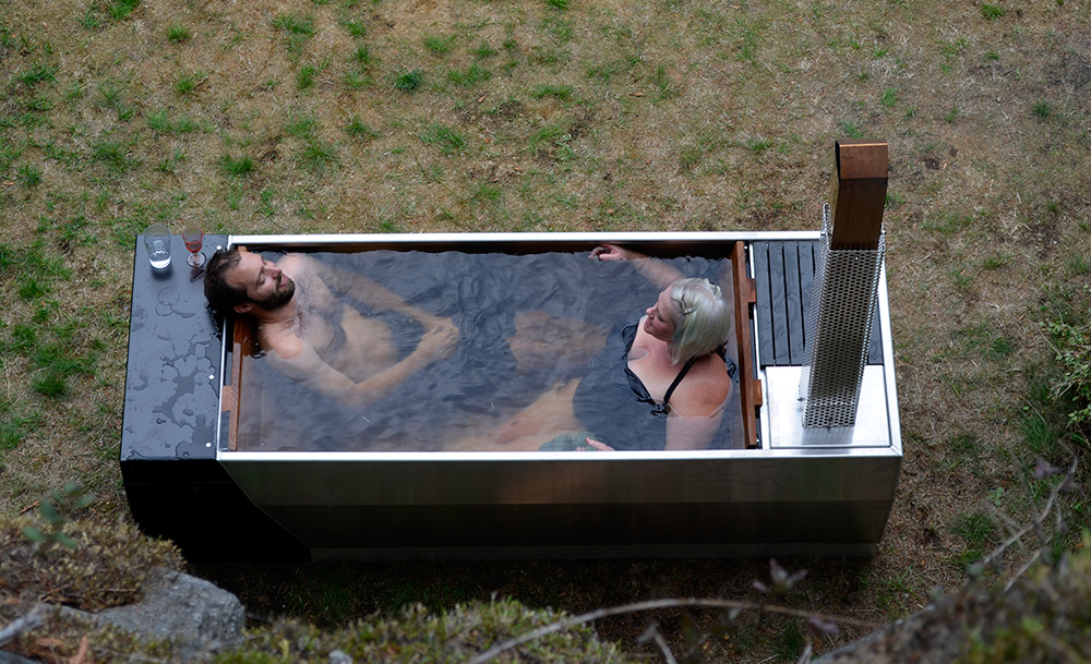 Outdoor Hot Tub For Two