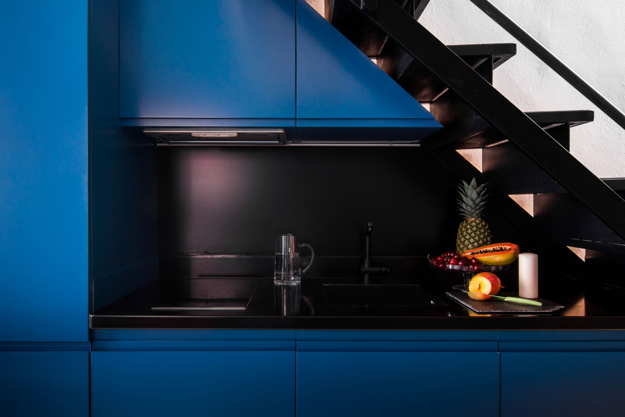 Modern Deep Blue Kitchen