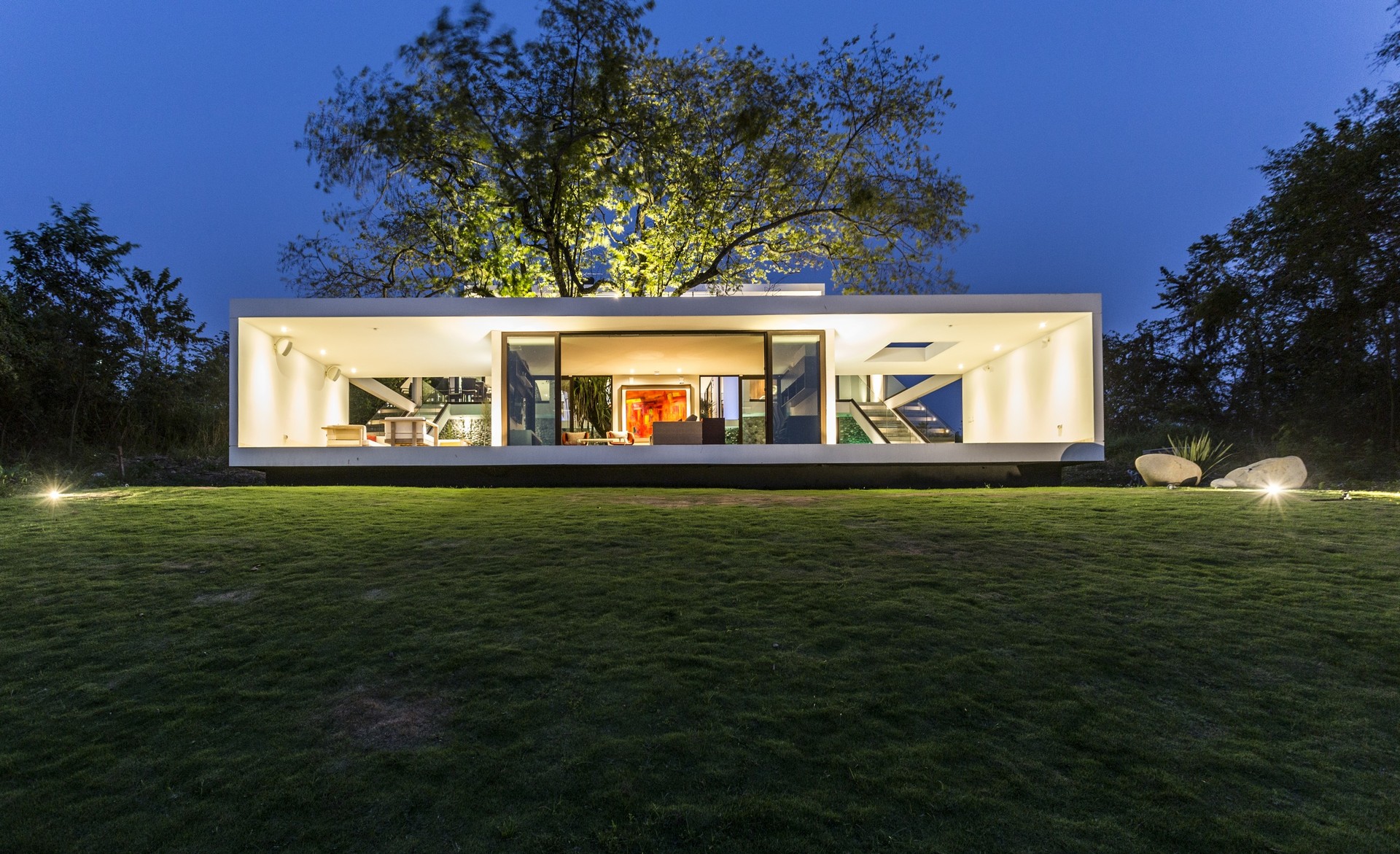 The Guazuma House By Night