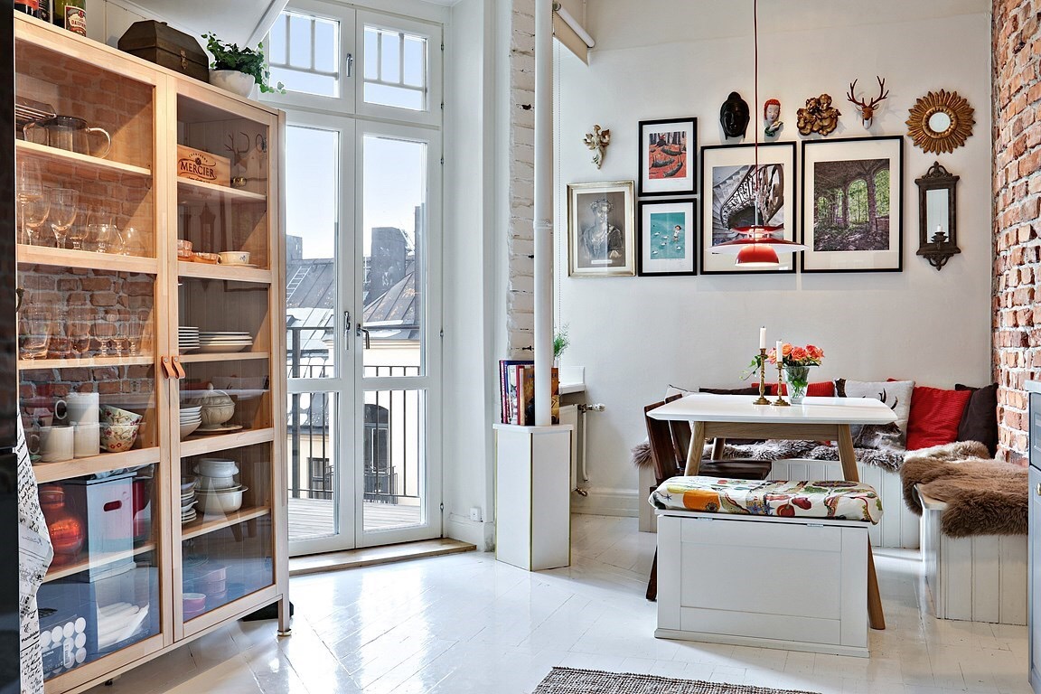 Eclectic Scandinavian Apartment-Decoration Of The Breakfast Corner