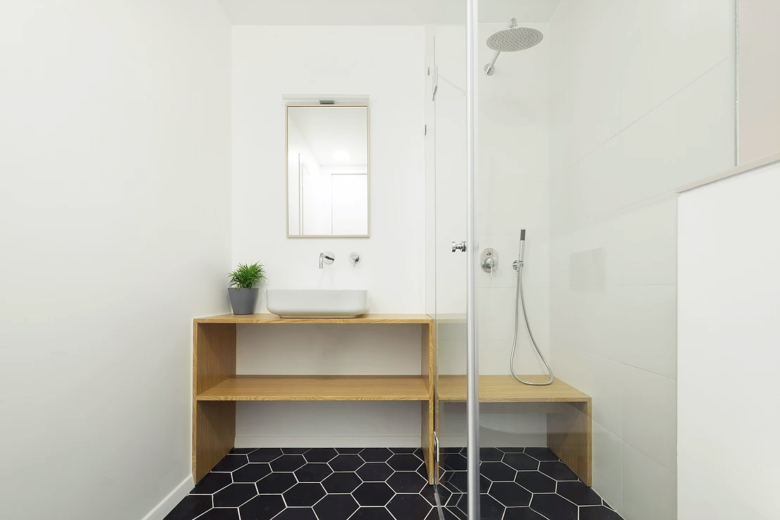 Minimalist Bathroom In Urban Apartment