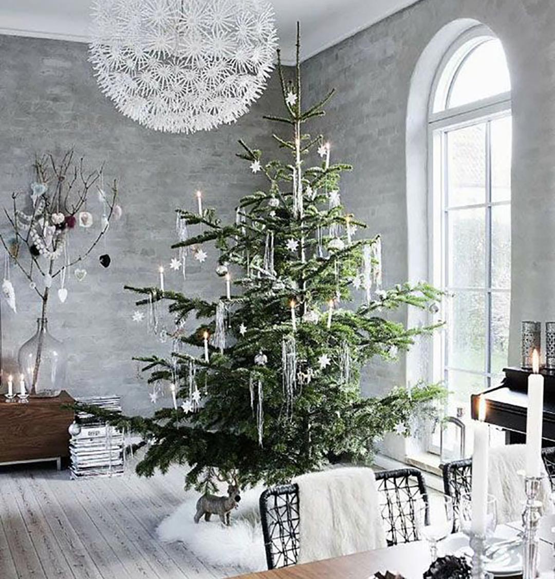 Glass LED Table Lamp Vase Home Decor Woodland Snow Christmas Decoration 30cm 
