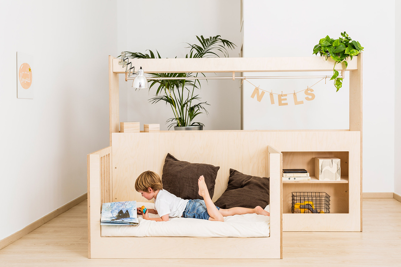 kids bedroom furnishing