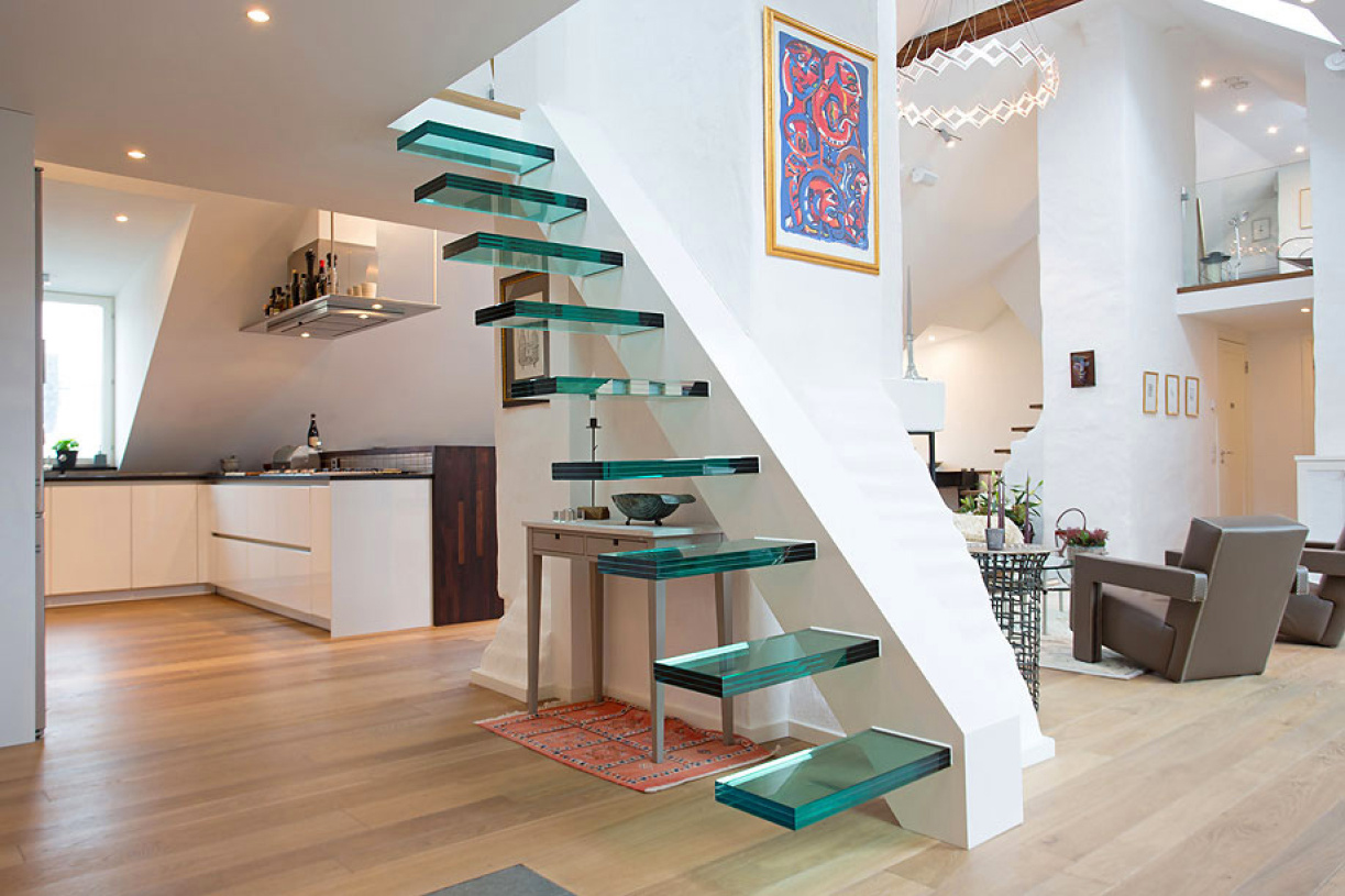Glass Floating Stairs