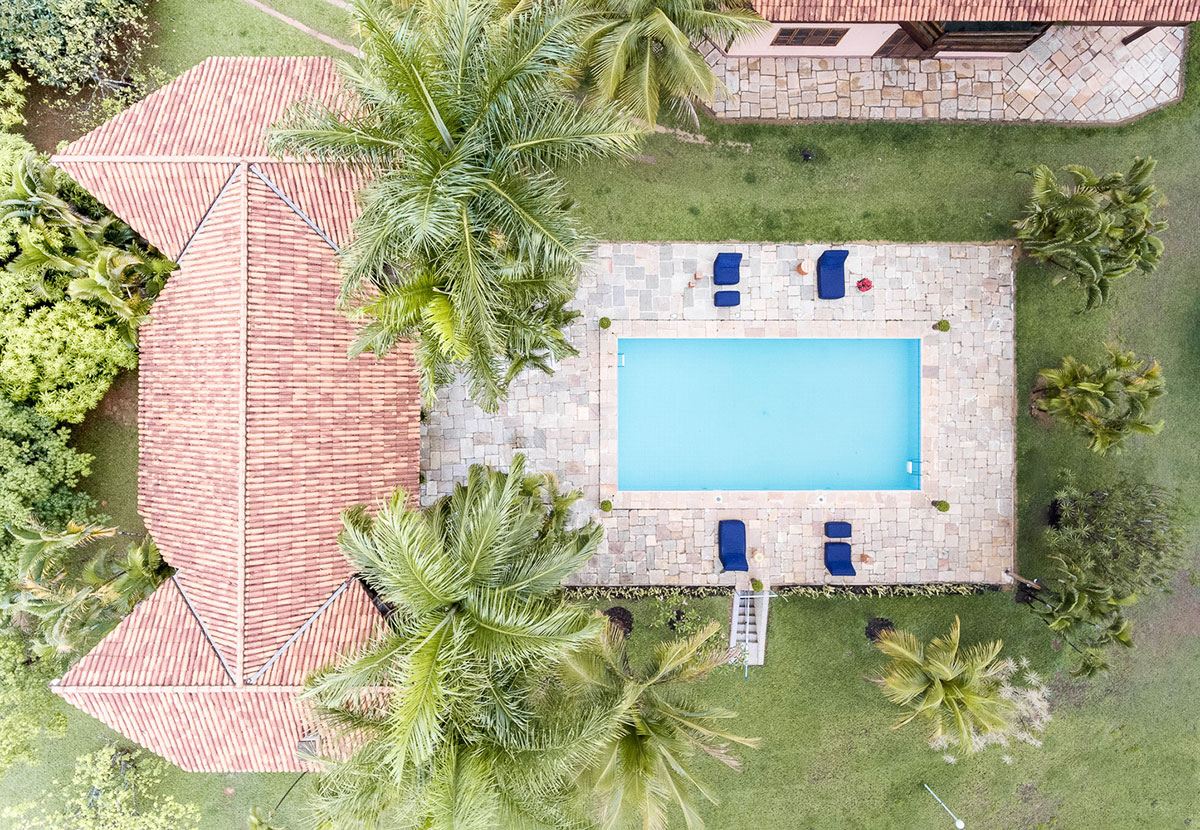 House With A Pool