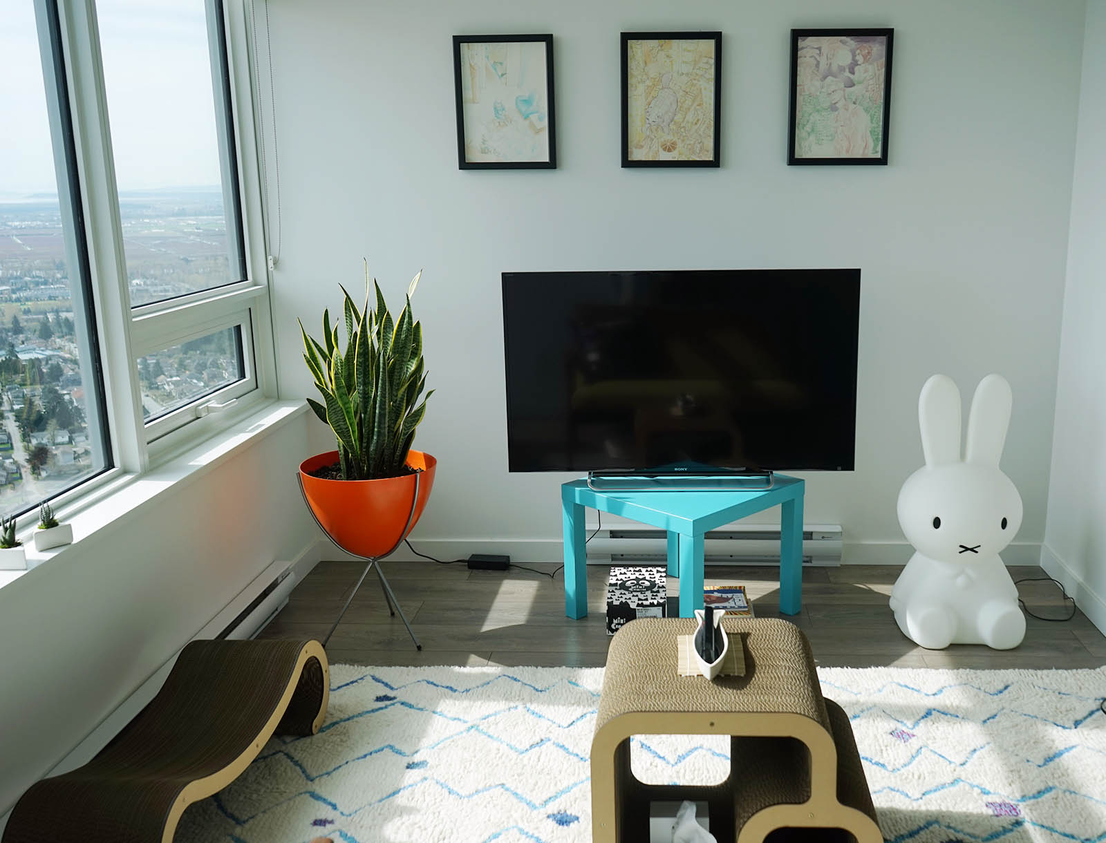 A Japanese Fashion Blogger's Cute Apartment – Adorable Home