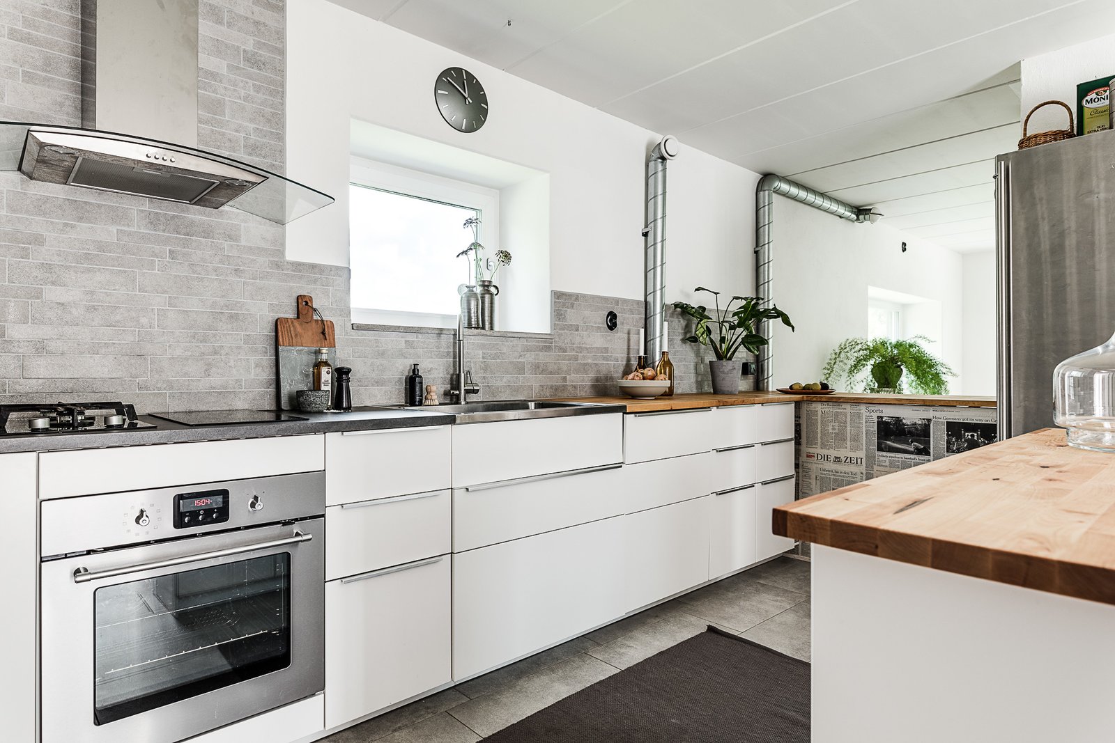 Modern White Kitchen