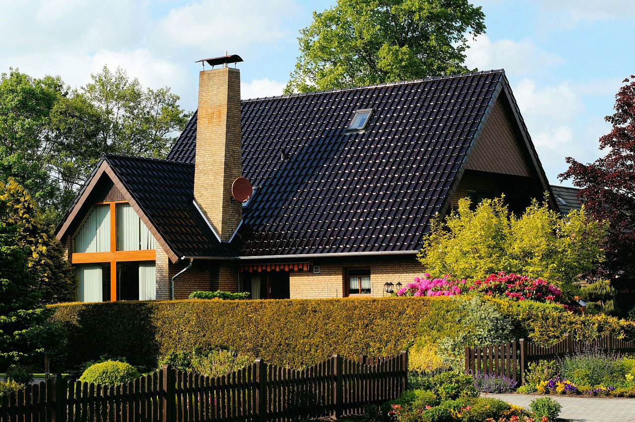 Beautiful House With Garden