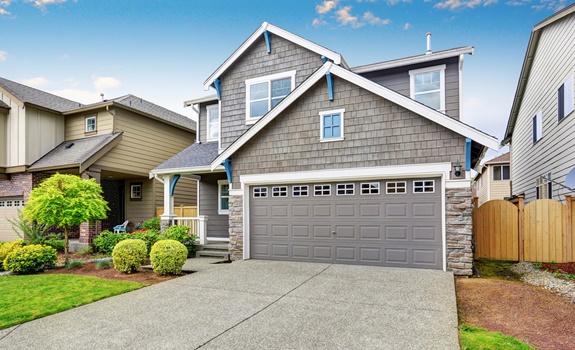 Garage Door Repairs: Why You Should Hire the Pros