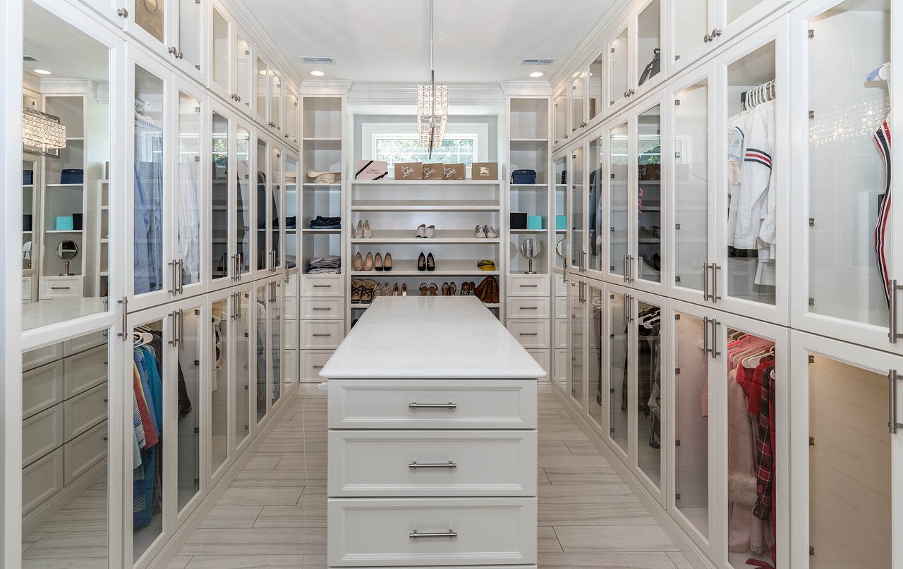 Luxury Closet In White