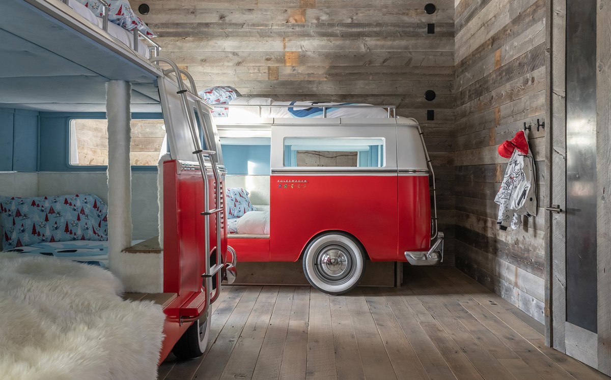 Children'S Room With Minivan Beds