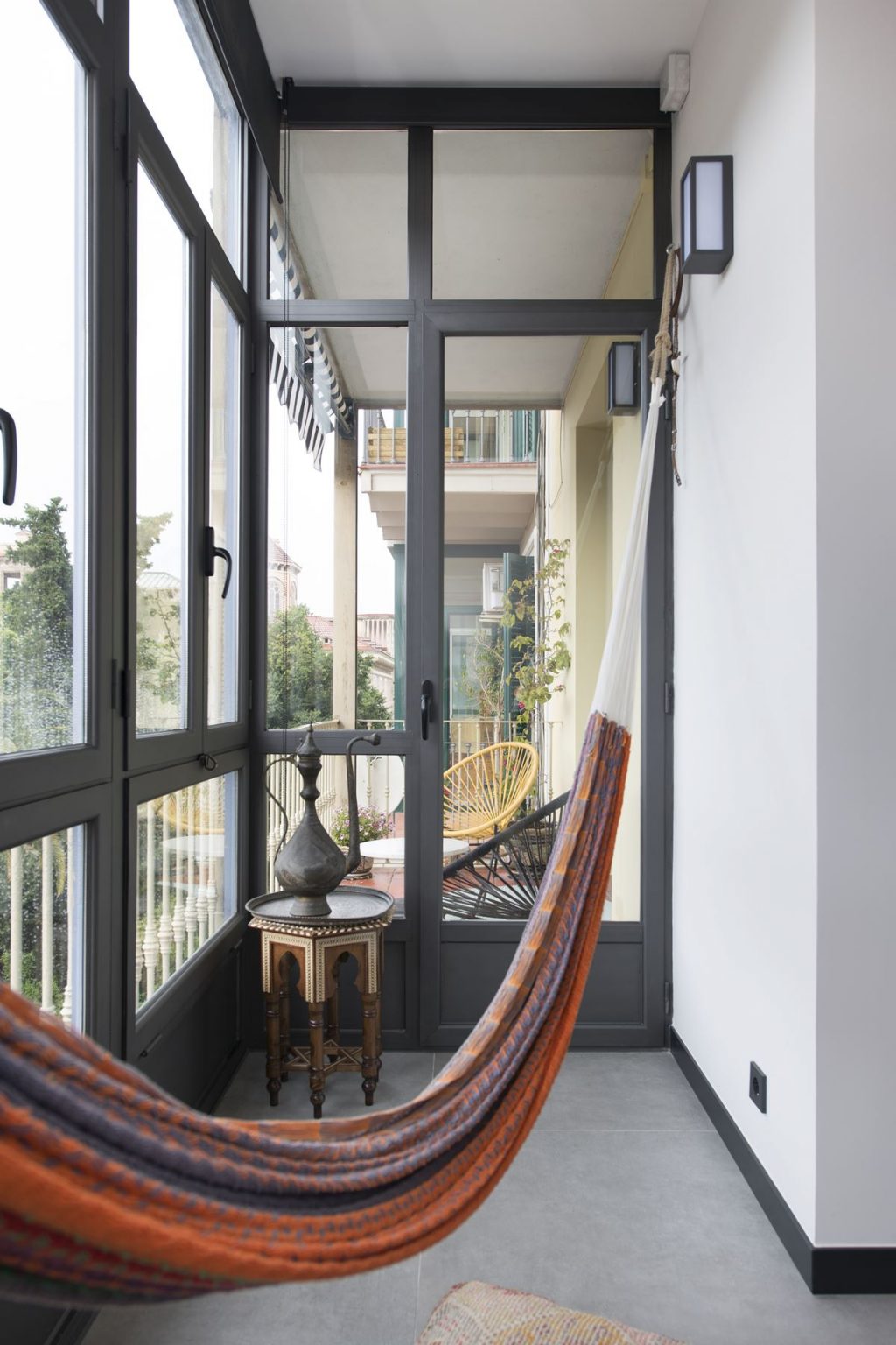 Contemporary Industrial Style Flat With Some Vintage Touches In ...