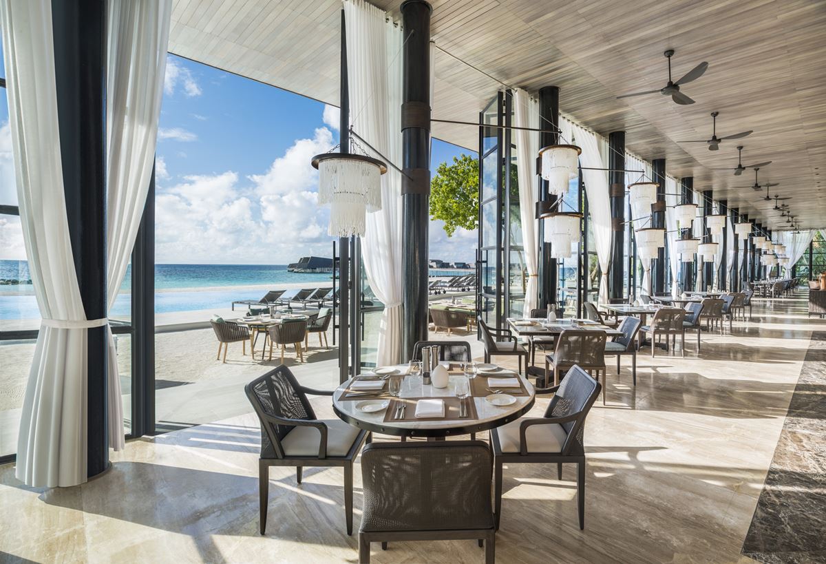 St. Regis Maldives Vommuli Resort - Restaurant Interiors