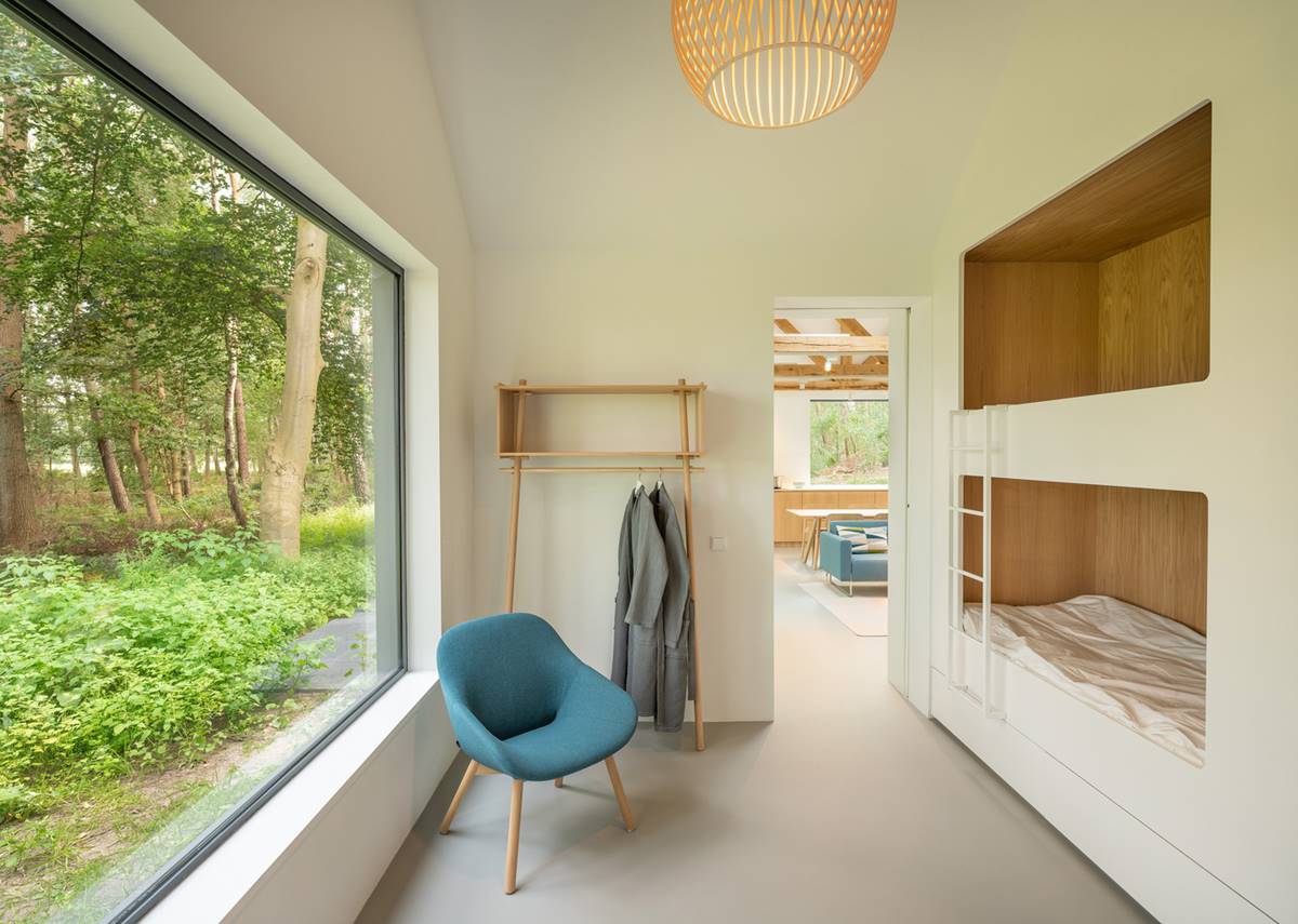 Children'S Room With Bunk Beds