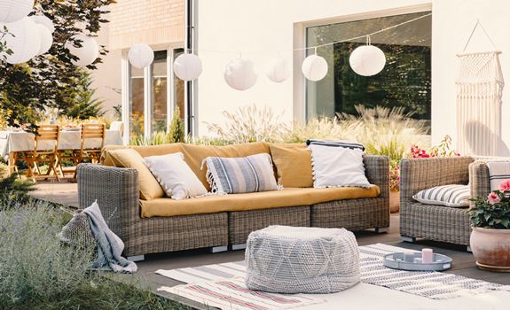 Simple Tips To Create The Ultimate Boho-Chic Outdoor Oasis