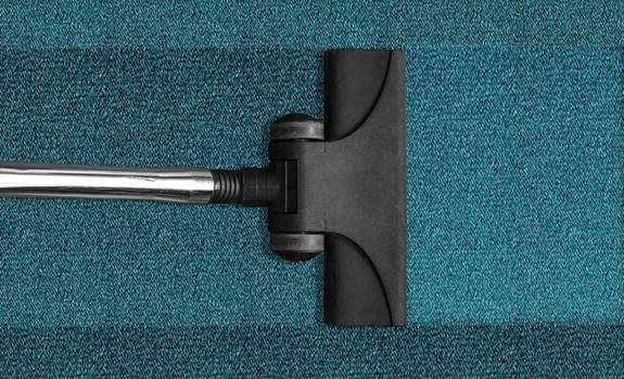 7 Reasons To Hire A Professional Cleaning Company For Carpet Maintenance