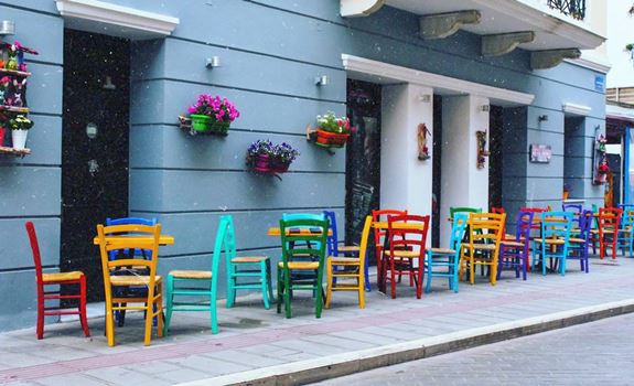 Tips For Choosing The Right Furniture For Your Restaurant’s Patio