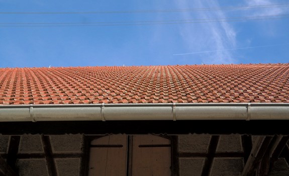 Don’t Take Chances With Gutter Joint Separation. Ensure Your Gutters Are Leak-Free And Rivet-Sturdy.